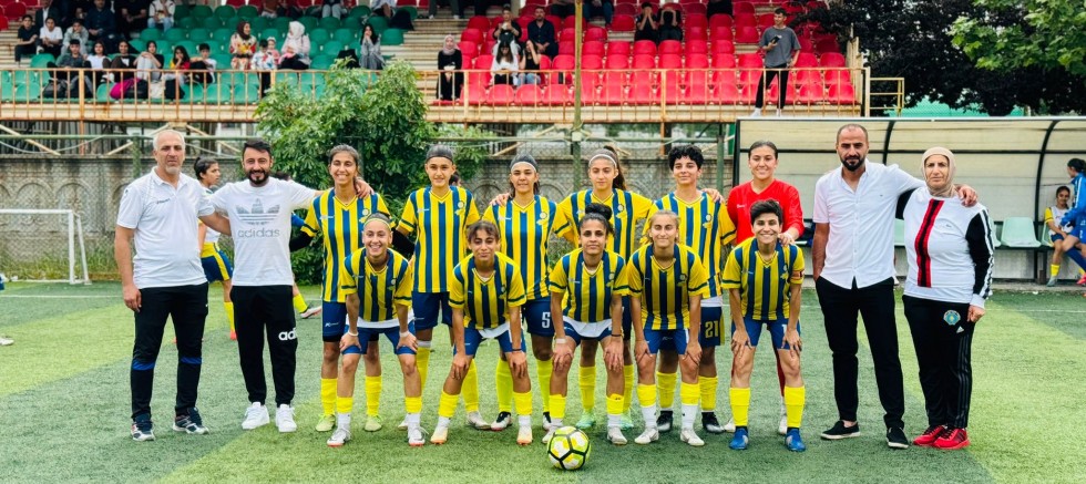 Diyarbakır Büyükşehir Belediyesi Kadın sporculardan üstün başarı