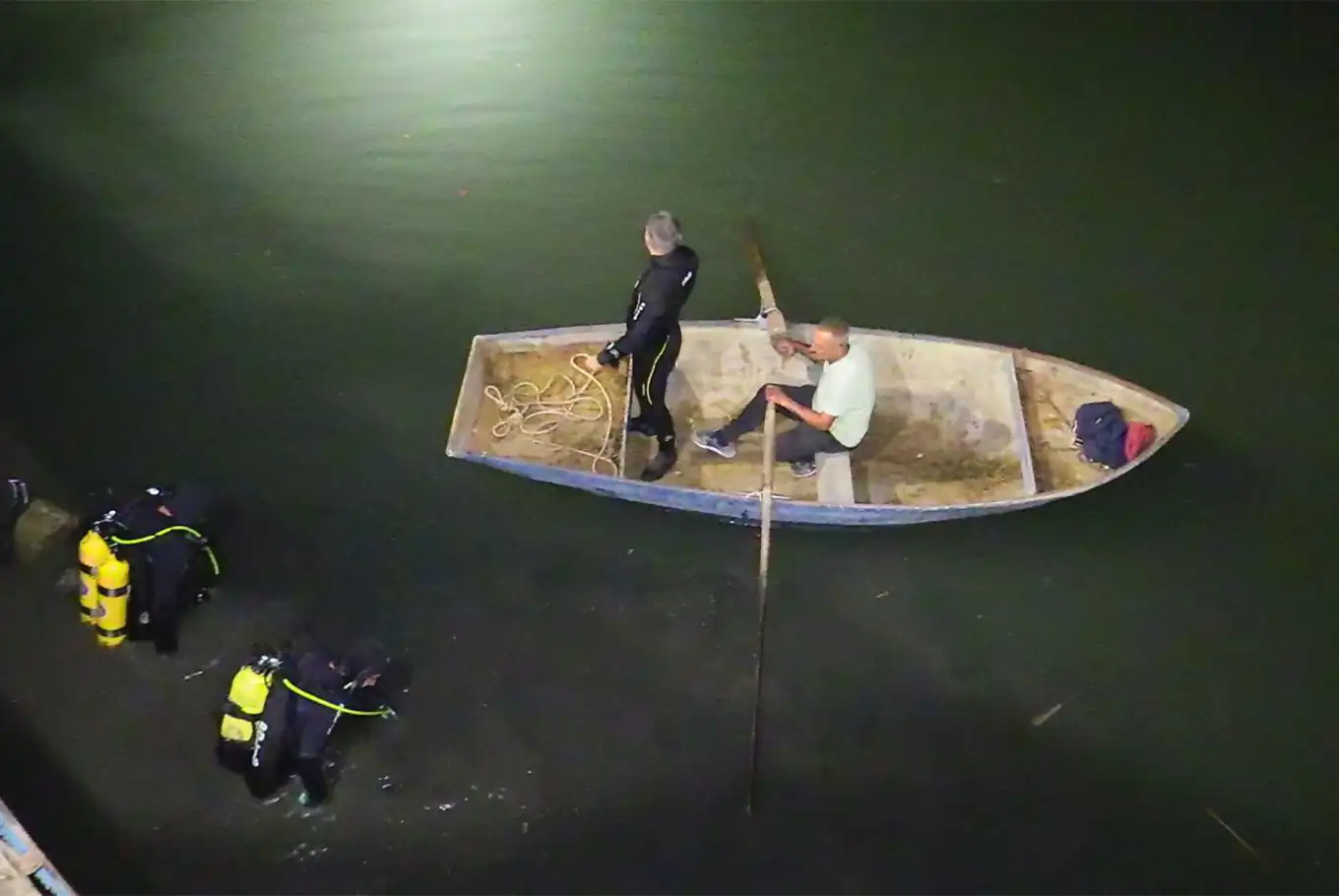 Adana’da nehre düşen kişi kayboldu